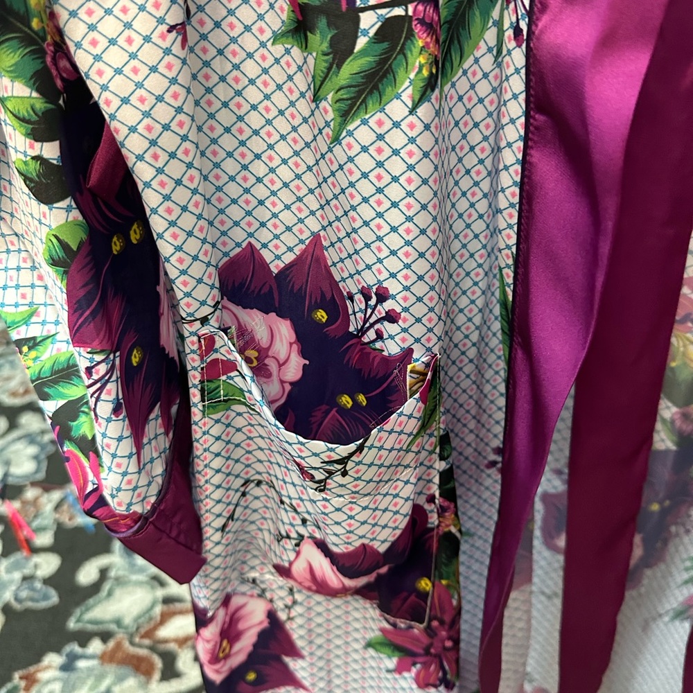 Satin Robe - Picture 11 of 14